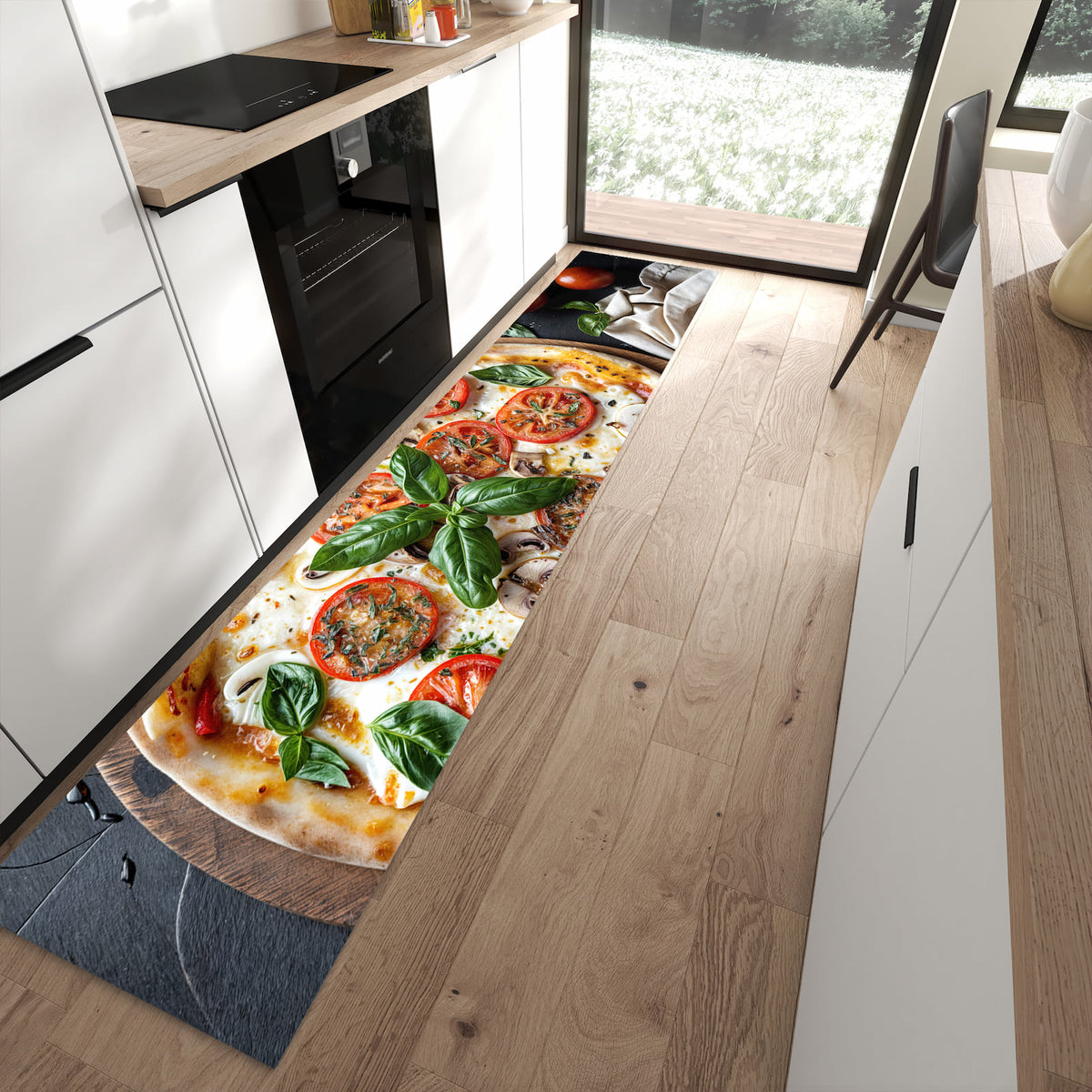Komfortabler rutschfester Küchenteppich mit Motiv Pizza mit Tomaten in moderner Küche