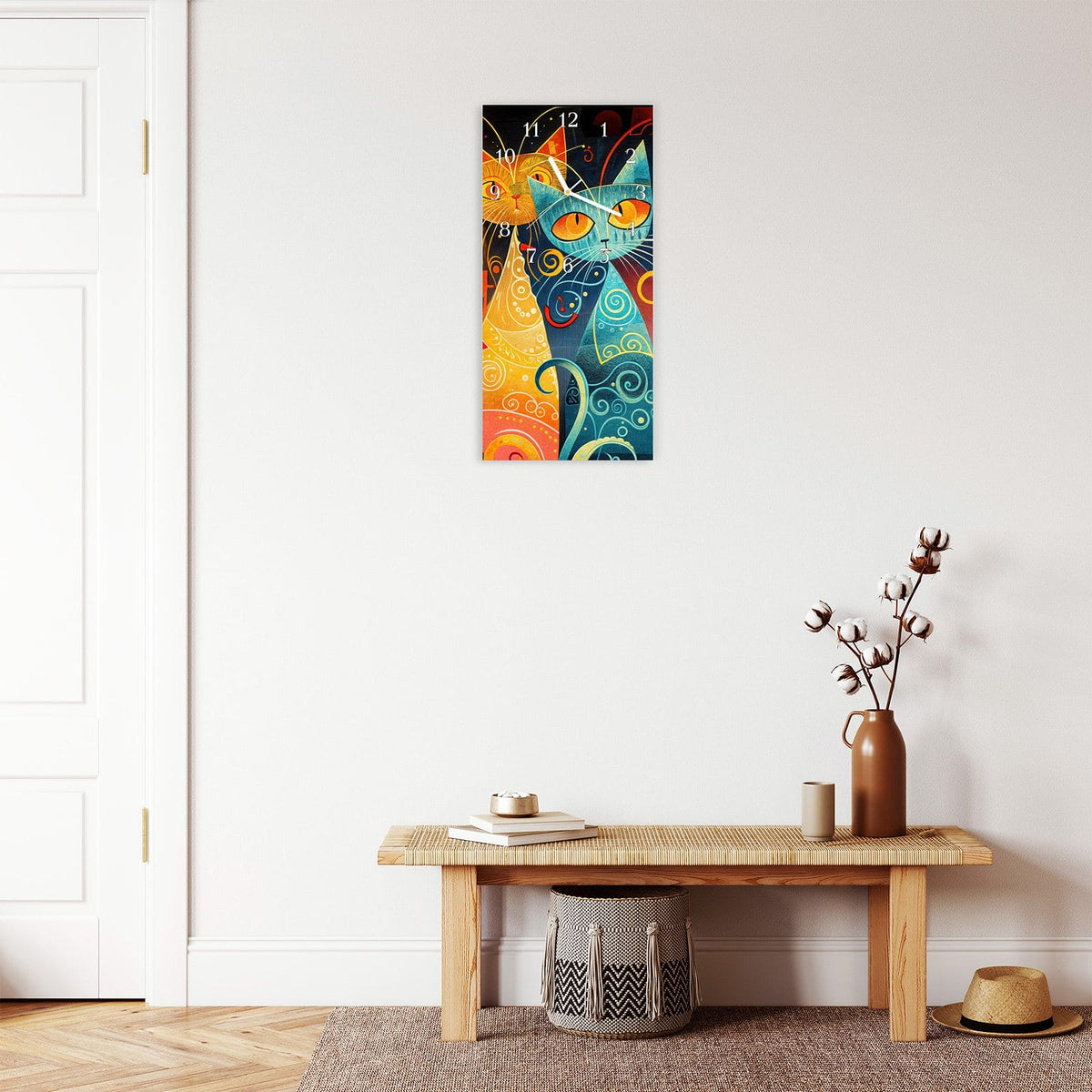 Moderne Wanduhr aus Glas mit Farbtiefe – Wanduhr Verspielte Katzenkunst aus Glas – Hochformat 30 × 60 cm