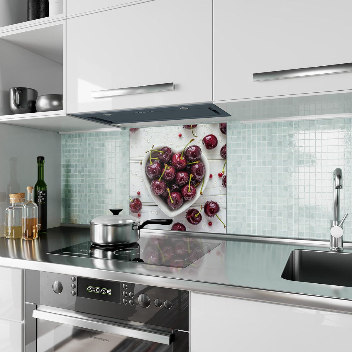 Küchenrückwand Kirschen in Herzschale aus Glas – Kirschen in herzförmiger Schale
