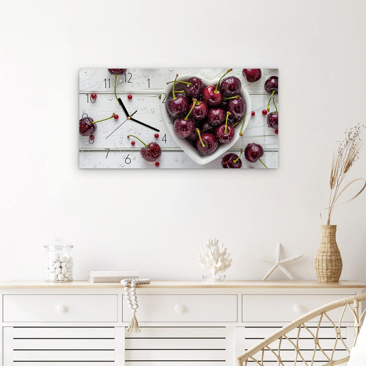 Wanduhr Frische & Kirschen aus Glas – Querformat 60 × 30 cm – Kirschen in herzförmiger Schale