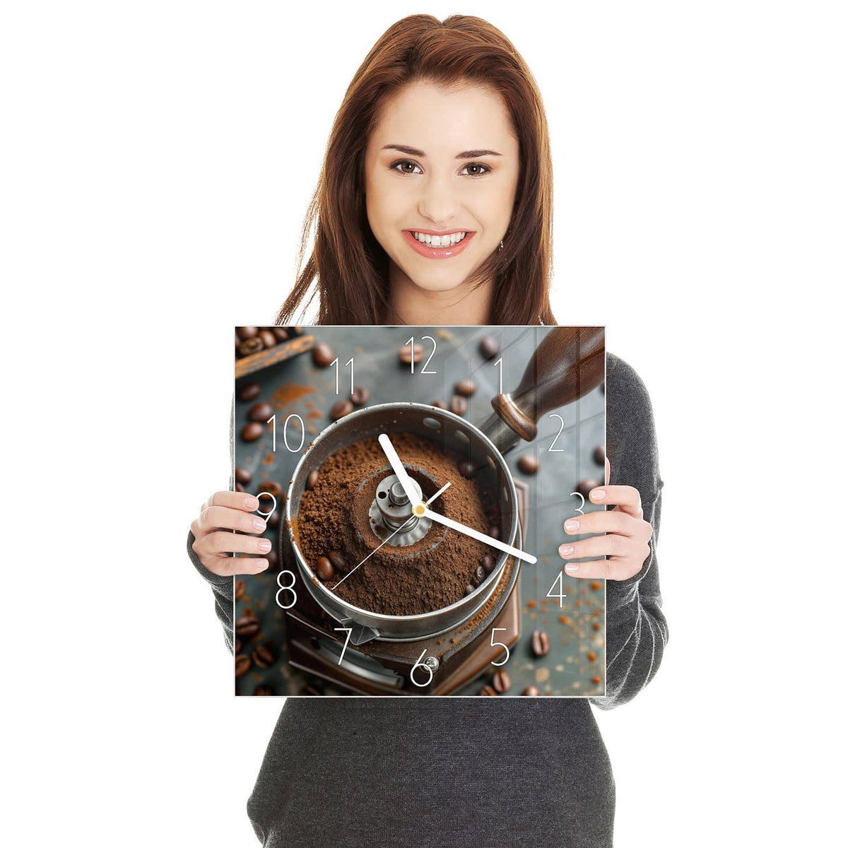 Moderne Wanduhr aus Glas mit Farbtiefe – Wanduhr Kaffeemühle aus Glas – Quadratisch 30 × 30 cm