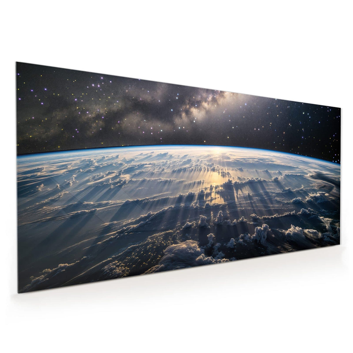 Küchenrückwand aus Glas im Hochformat mit Motiv Erde und Milchstraße: Erdatmosphäre von oben, darüber die Milchstraße, am Horizont Sonnenlicht