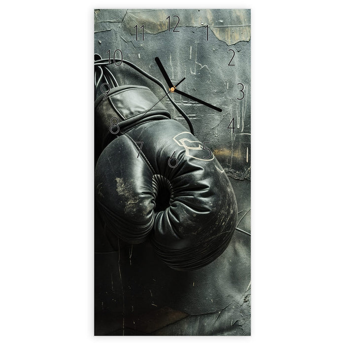 Wanduhr Vintage Boxhandschuhe aus Glas – Hochformat 30 × 60 cm mit Ziffernblatt Elegant