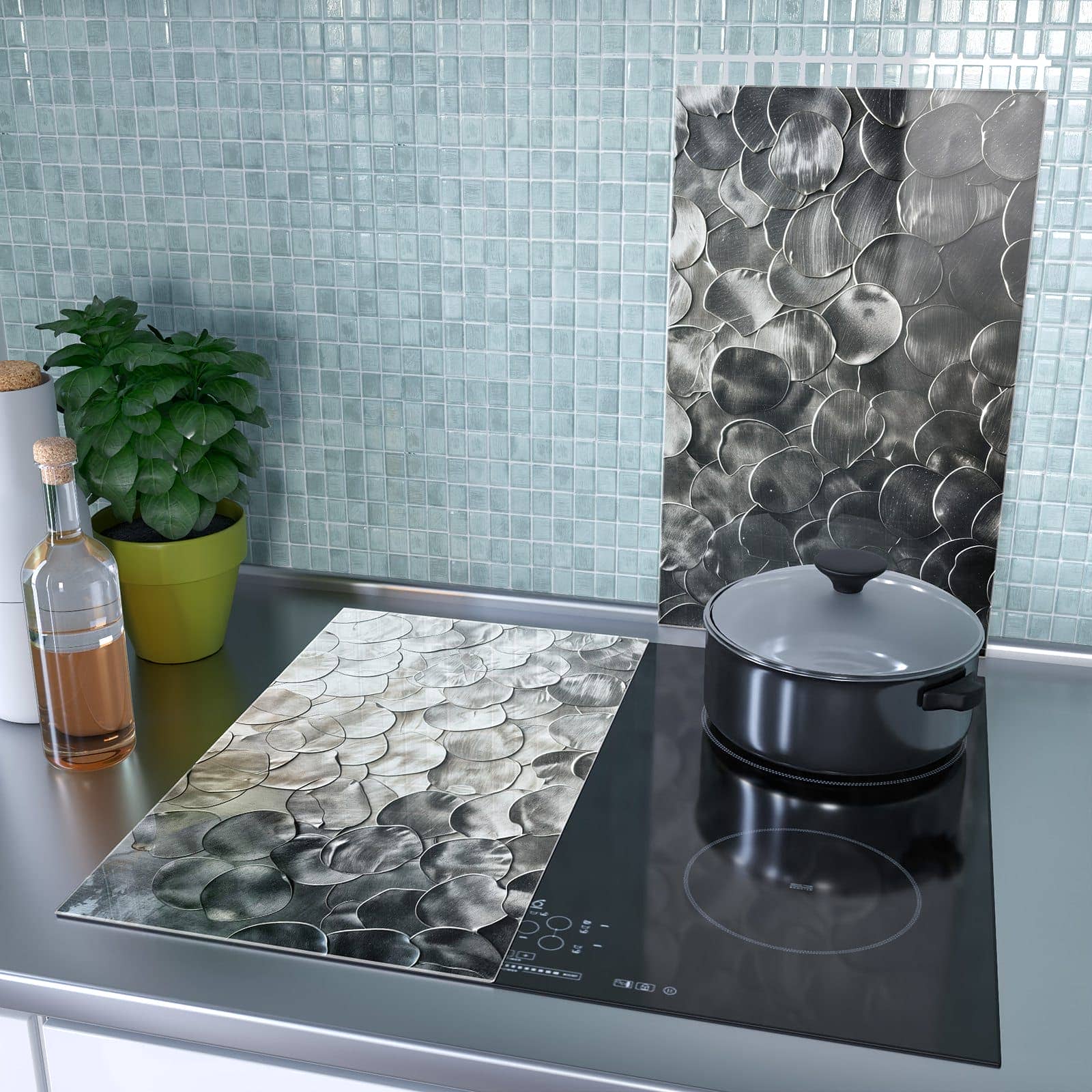 2-teilige Abdeckplatten für Ceranfeld mit Metallic Schuppen-Motiv als Spritzschutz hinter dem Kochfeld
