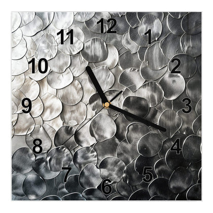 Wanduhr Quadratisch mit dem Motiv Silberne Schuppen