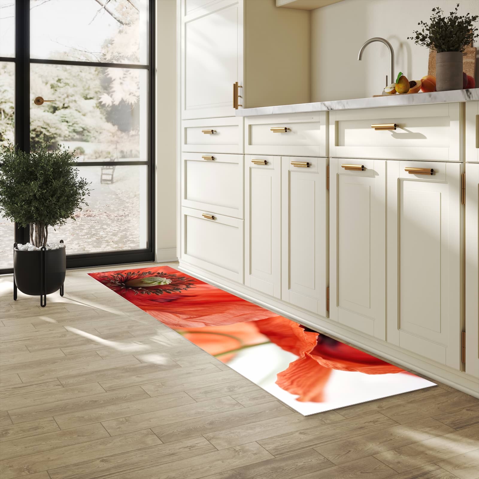 Fleckenresistenter langer Teppich mit Motiv Mohnblüten in heller Küche
