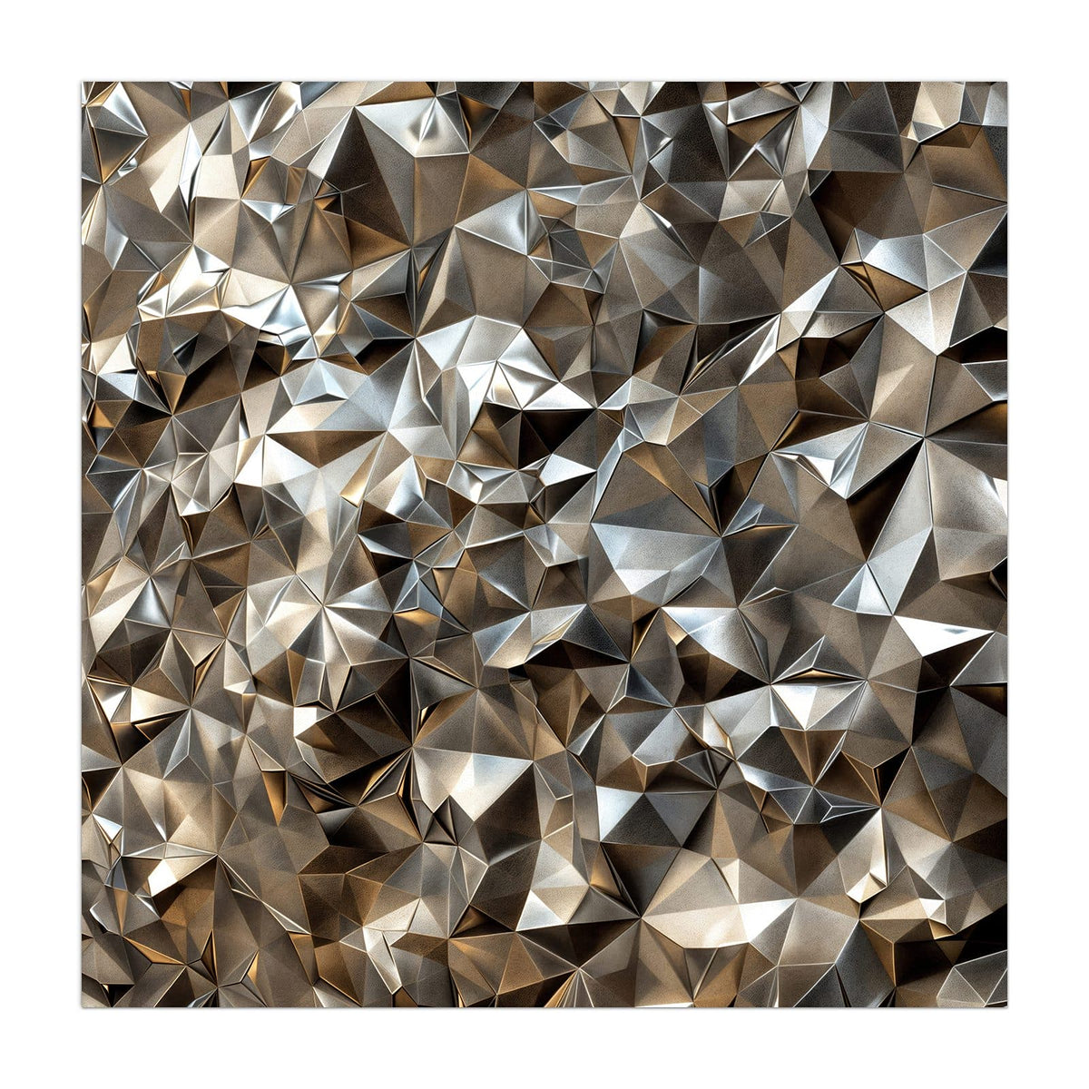 Dicht gepackte facettierte Metallflächen in Silber mit warmen Bronzetönen