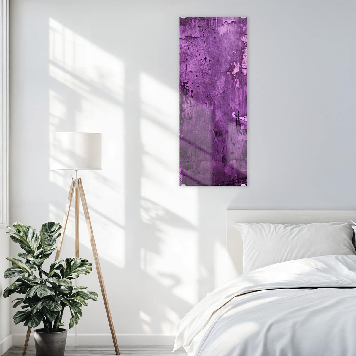 Glasbild Violetter Putz an der Wand – Raue Wandfläche in Violett und Magenta mit hellen Abplatzungen