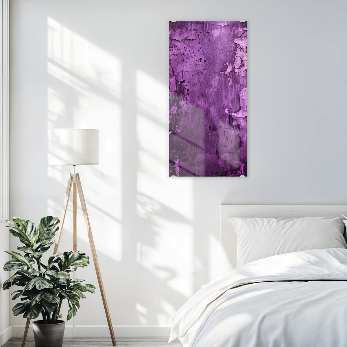 Glasbild Violetter Putz an der Wand – Raue Wandfläche in Violett und Magenta mit hellen Abplatzungen