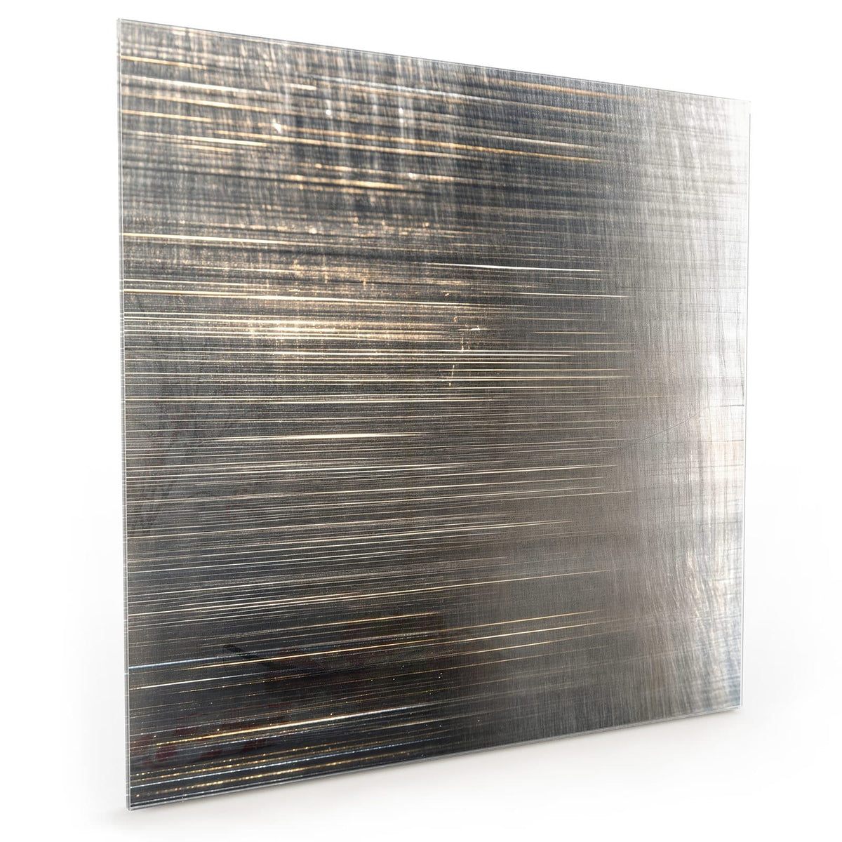 Küchenrückwand aus Glas im quadratischen Format mit Motiv Gebürstetes Metall: Metallfläche mit feinen, durchgehend waagerechten Schliffspuren und Lichtreflex #grösse_40 x 40 cm #grösse_50 x 50 cm #grösse_60 x 60 cm