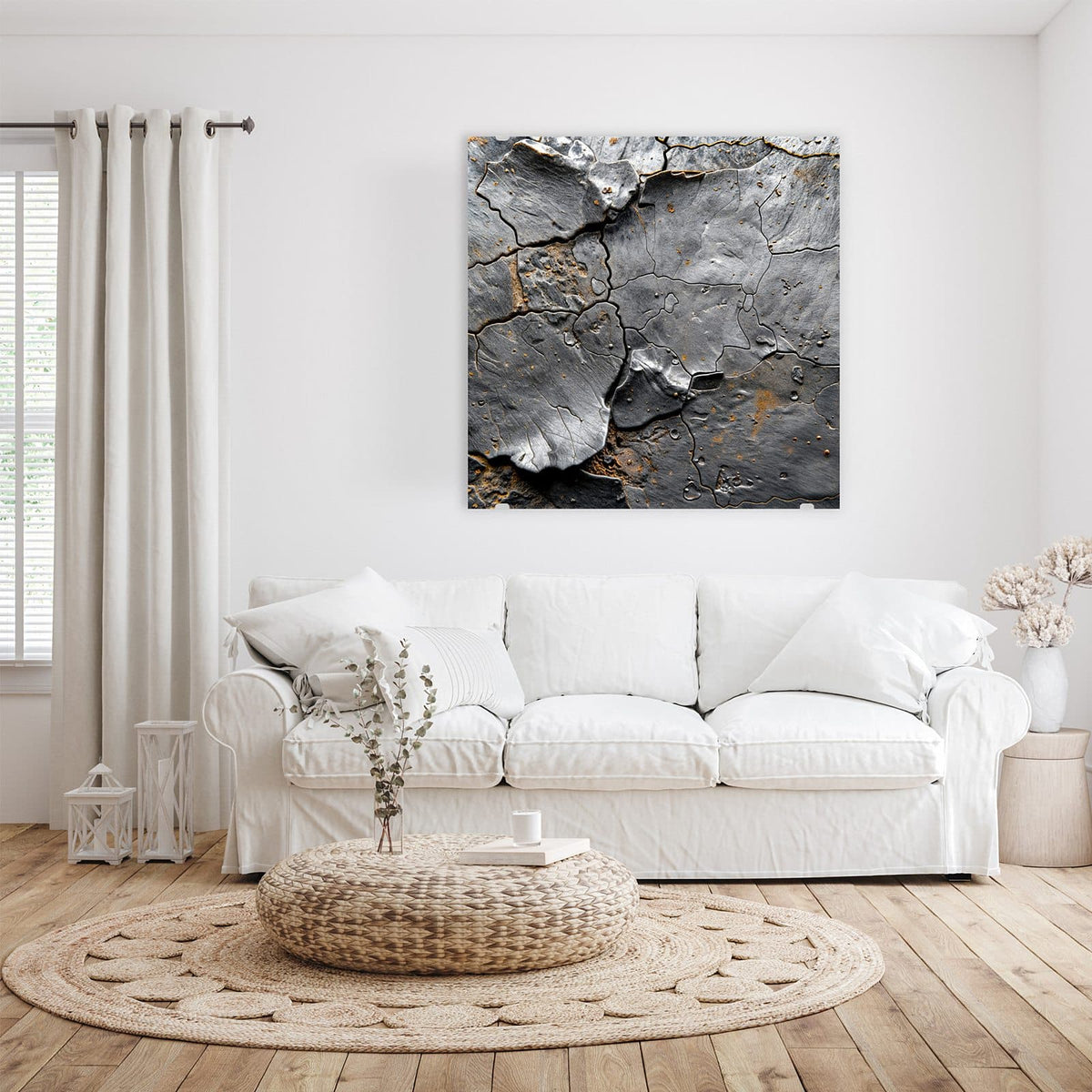 Glasbild Schiefer mit Rostspuren an der Wand – Dunkelgraue, schieferartige Steinplatte mit aufgebrochenen Schollen und rostfarbenen Adern