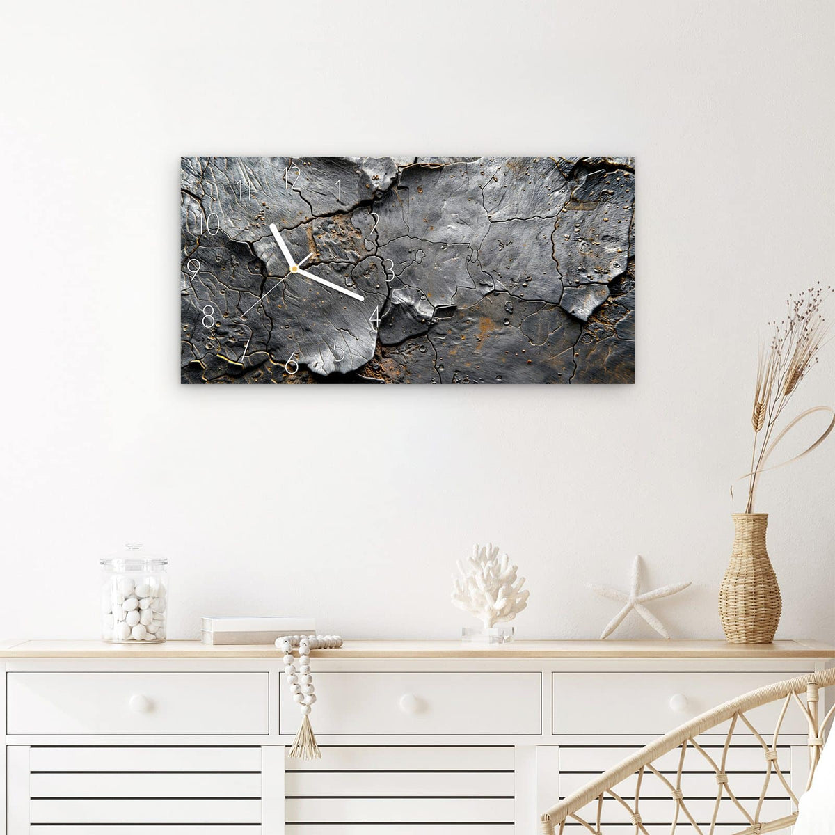 Wanduhr Verwittertes Gestein aus Glas – Querformat 60 × 30 cm – Dunkles Gestein mit goldenen Rissen