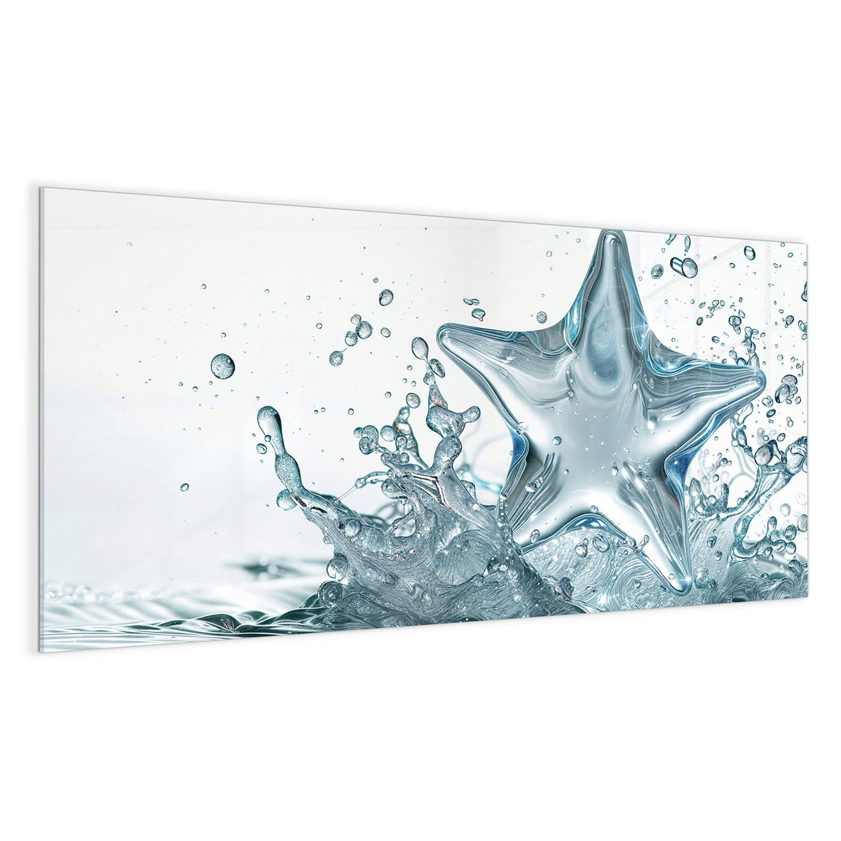 Stern aus glasklarem Wasser, der aus einer aufspritzenden Wasseroberfläche aufsteigt