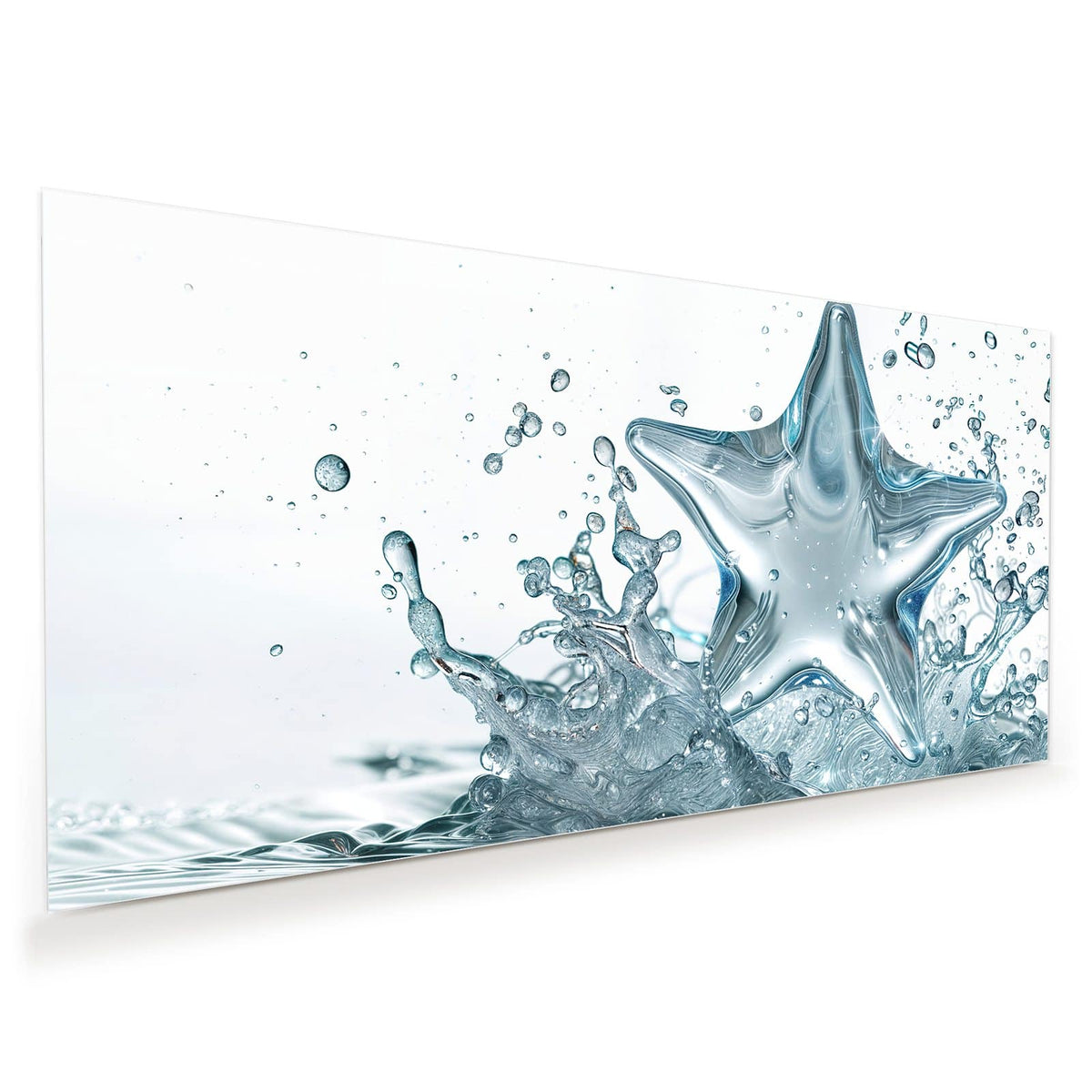 Stern aus glasklarem Wasser, der aus einer aufspritzenden Wasseroberfläche aufsteigt