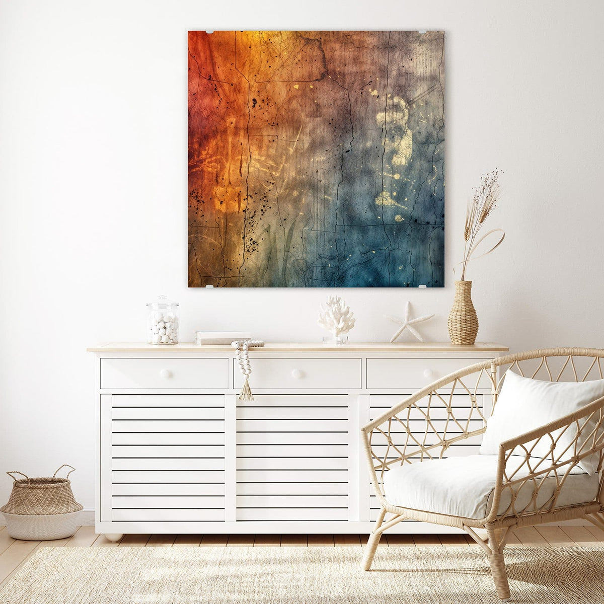 Glasbild Rostrot und Blaugrau an der Wand – Verwitterte Fläche mit Verlauf von Orangerot links nach Blaugrau rechts, feine schwarze Risse und helle Spritzer