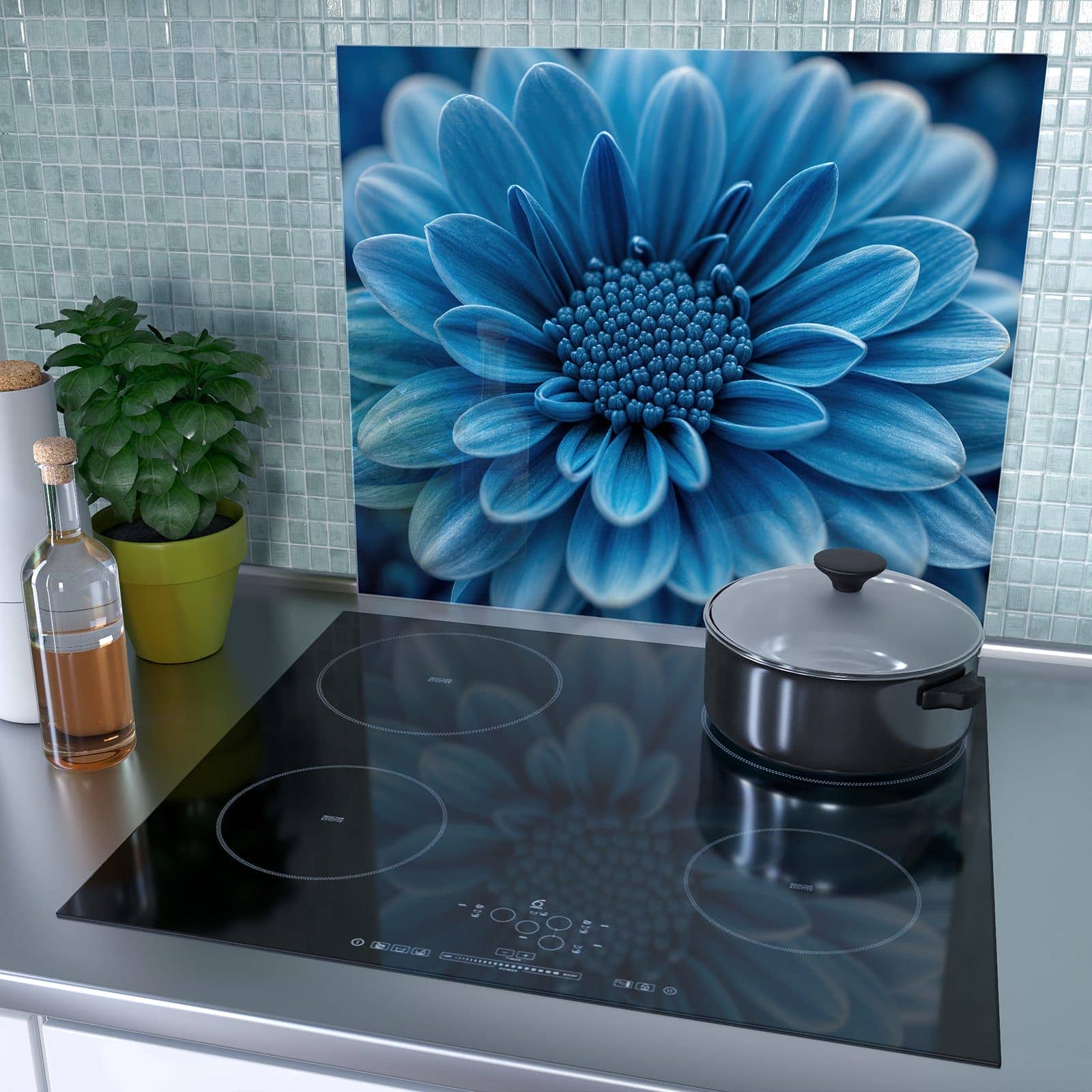 1-teilige Ceranfeldabdeckung mit Blaue Blume-Motiv als Spritzschutz hinter dem Kochfeld