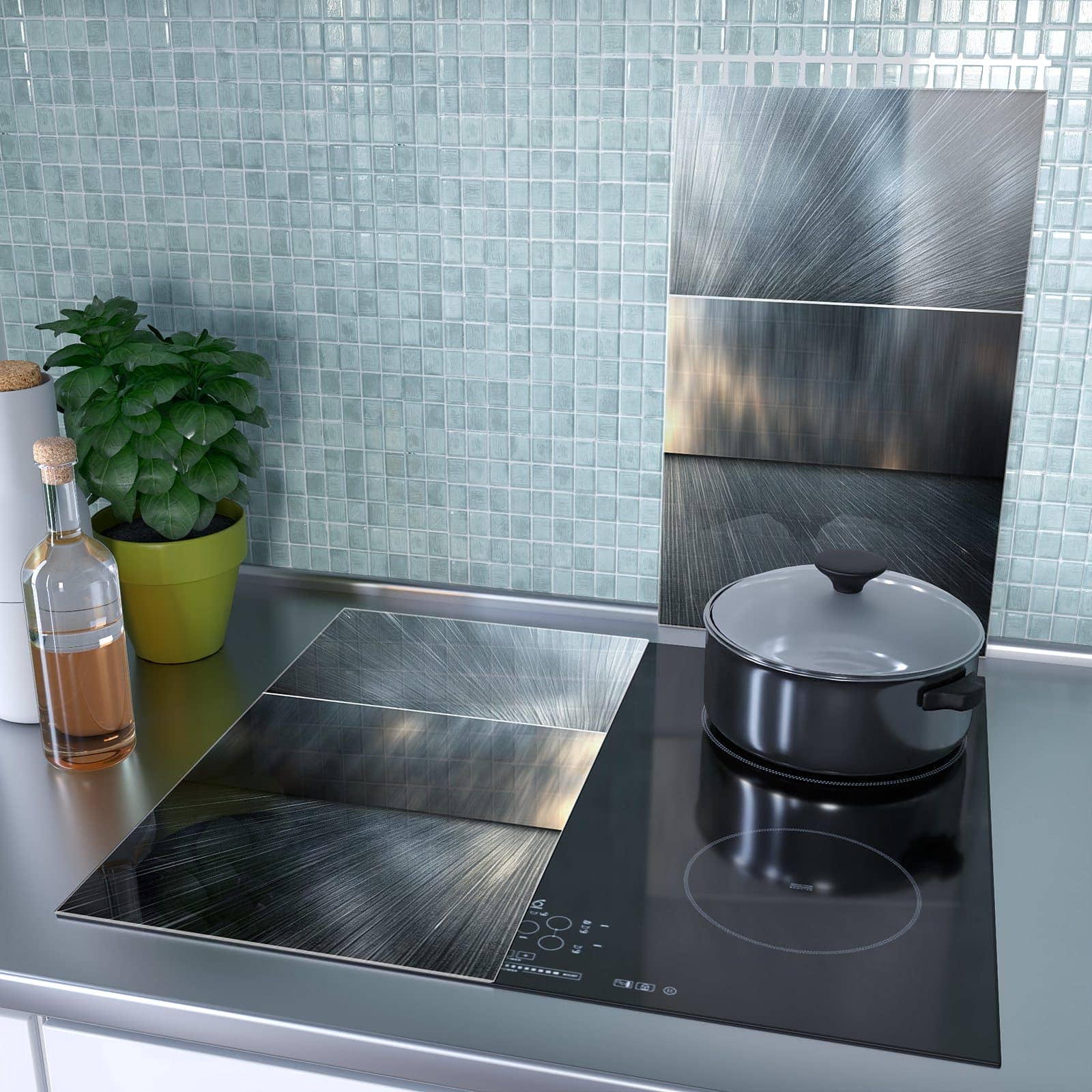 2-teilige Herdabdeckplatte mit Energieblitz-Motiv als Spritzschutz hinter dem Kochfeld