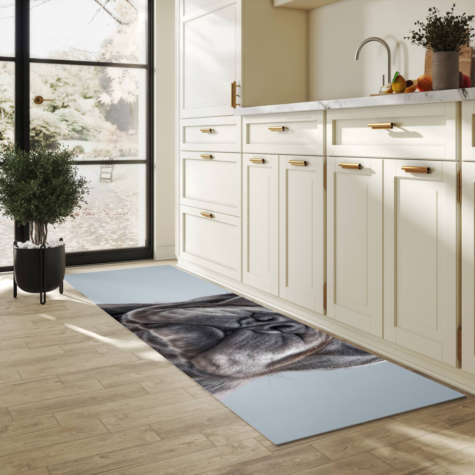 Küchenteppich mit angenehmer Haptik und Motiv Französische Bulldogge in heller Küche, waschbar