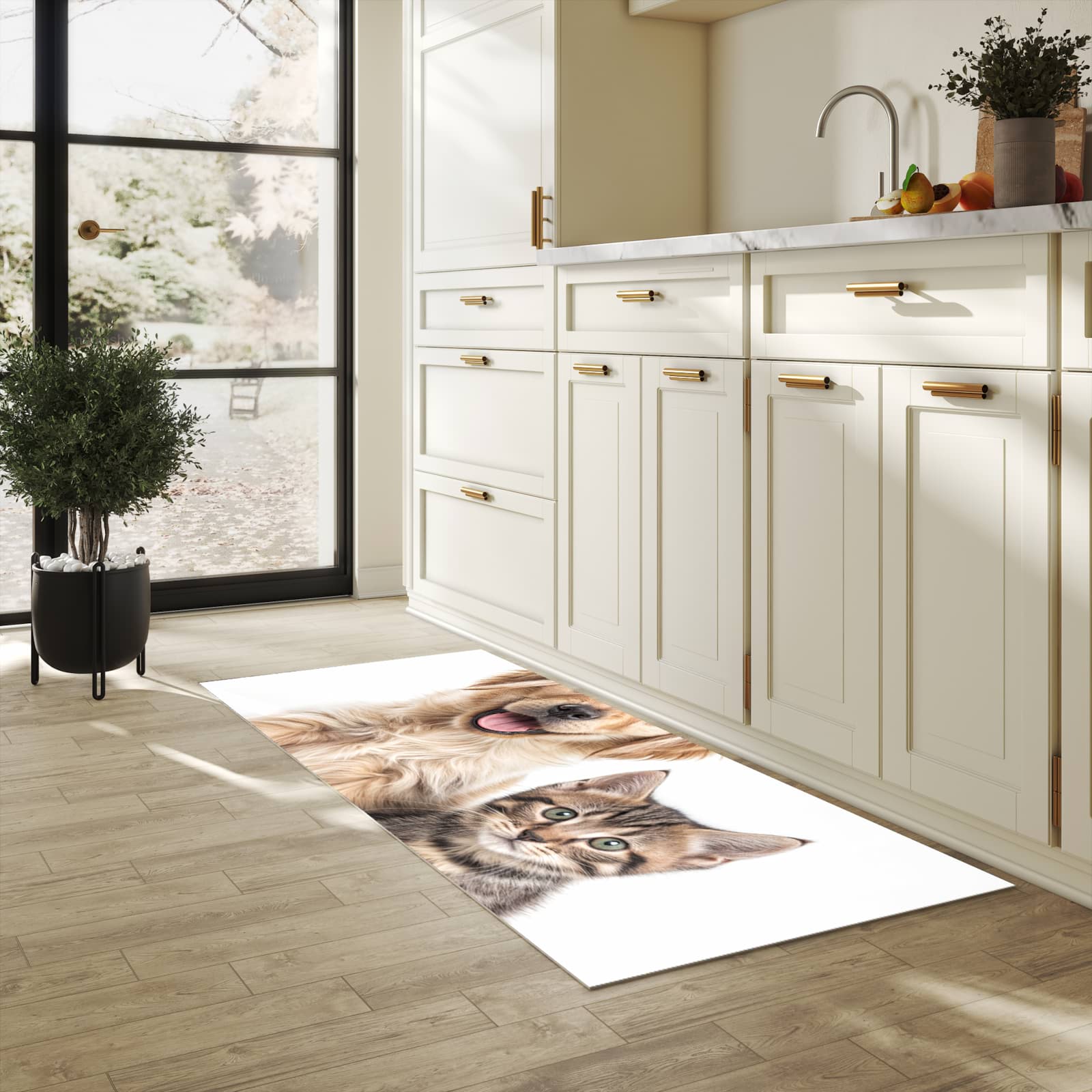 Pflegeleichter Läufer für Eingangsbereich mit Motiv Katze und Hund in heller Küche