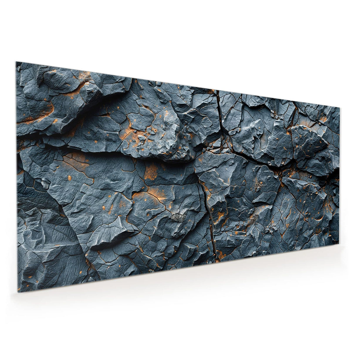 Küchenrückwand aus Glas im Hochformat: Zerklüftete graue Felsplatten mit tiefen Rissen und rostorangen Adern