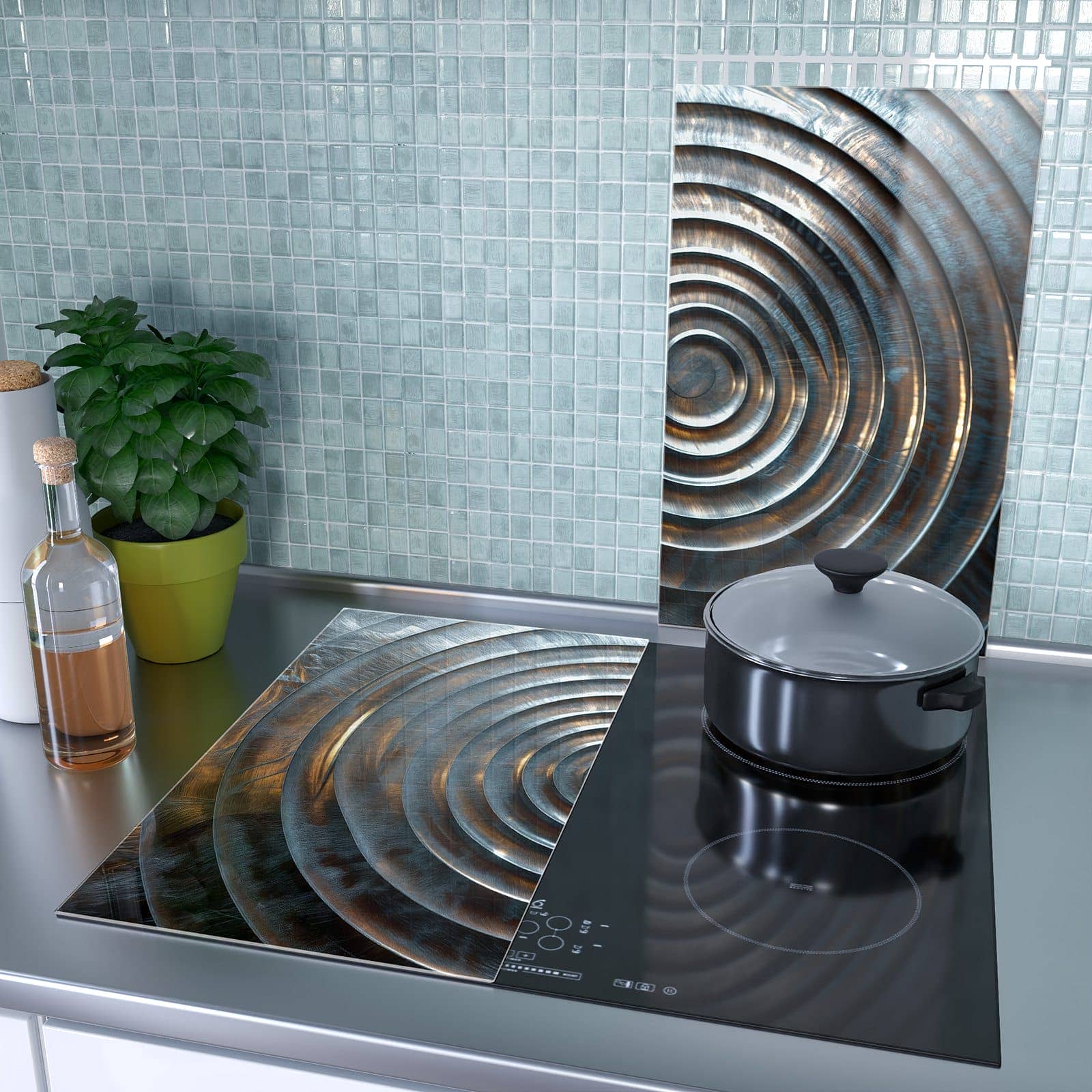 2-teilige Kochfeldabdeckung mit Metallische Spiralen-Motiv als Spritzschutz hinter dem Kochfeld