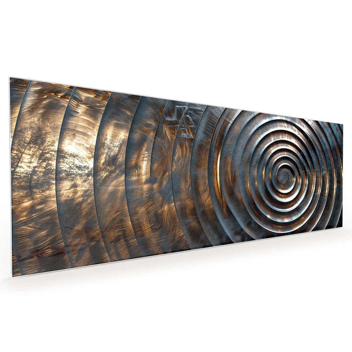 Küchenrückwand aus Glas im Hochformat mit Motiv Metallringe: Konzentrische Ringe in gebürstetem Stahl mit bronzefarbenen Reflexen #grösse_40 x 100 cm #grösse_50 x 125 cm #grösse_60 x 150 cm