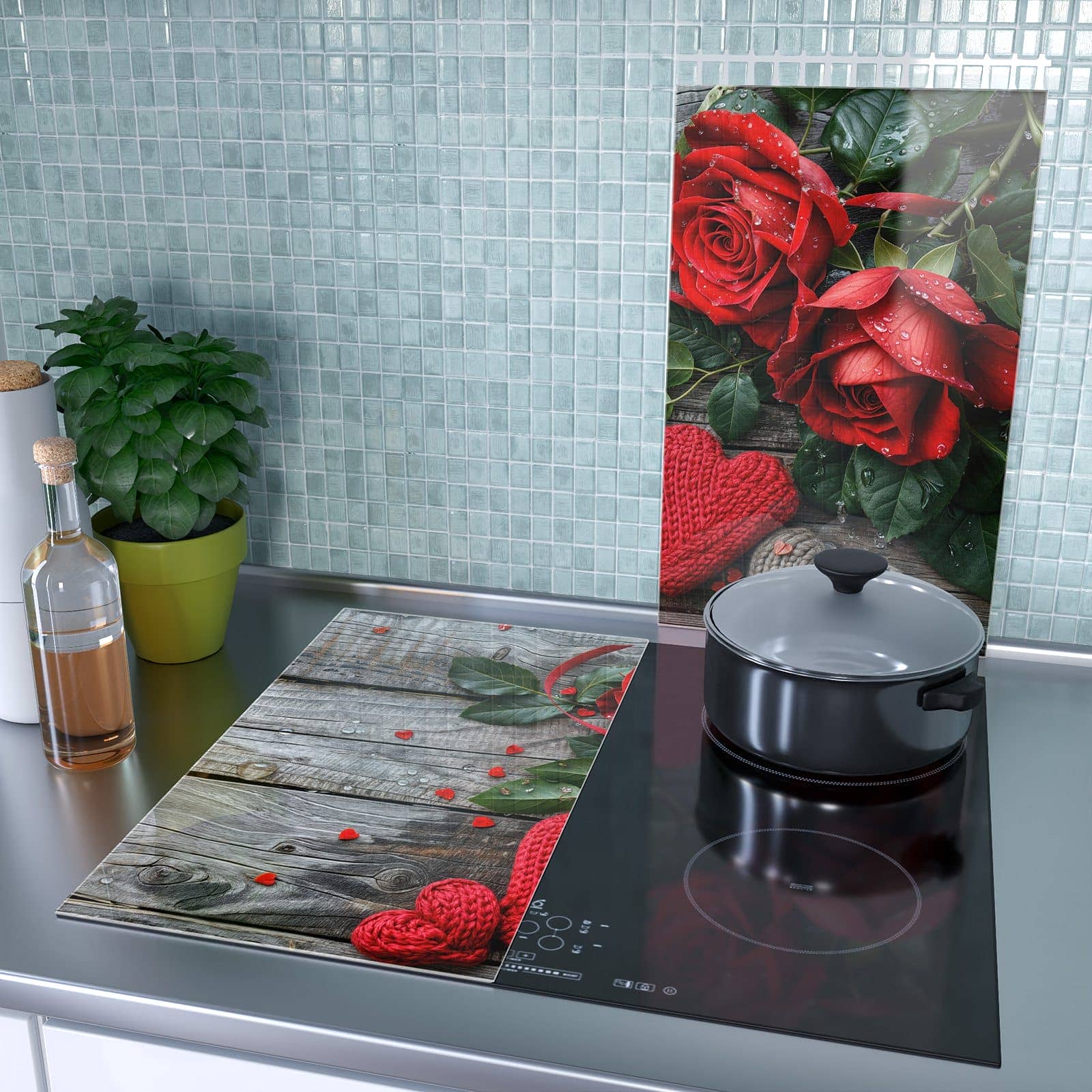 2-teilige Abdeckung für Herdplatten mit Rote Rosen und Herzen-Motiv als Spritzschutz hinter dem Kochfeld