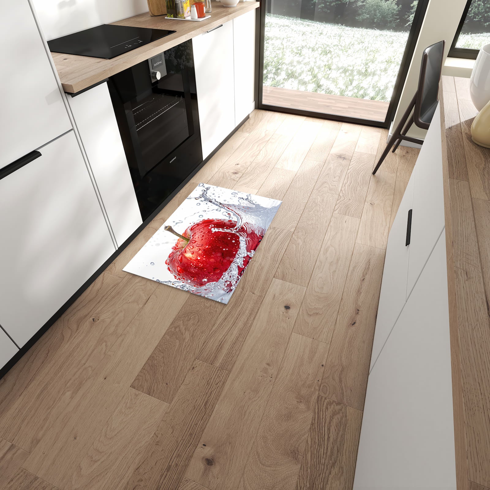 Geruchsneutraler waschbarer Küchenteppich mit Motiv Spritzender Apfel in moderner Küche