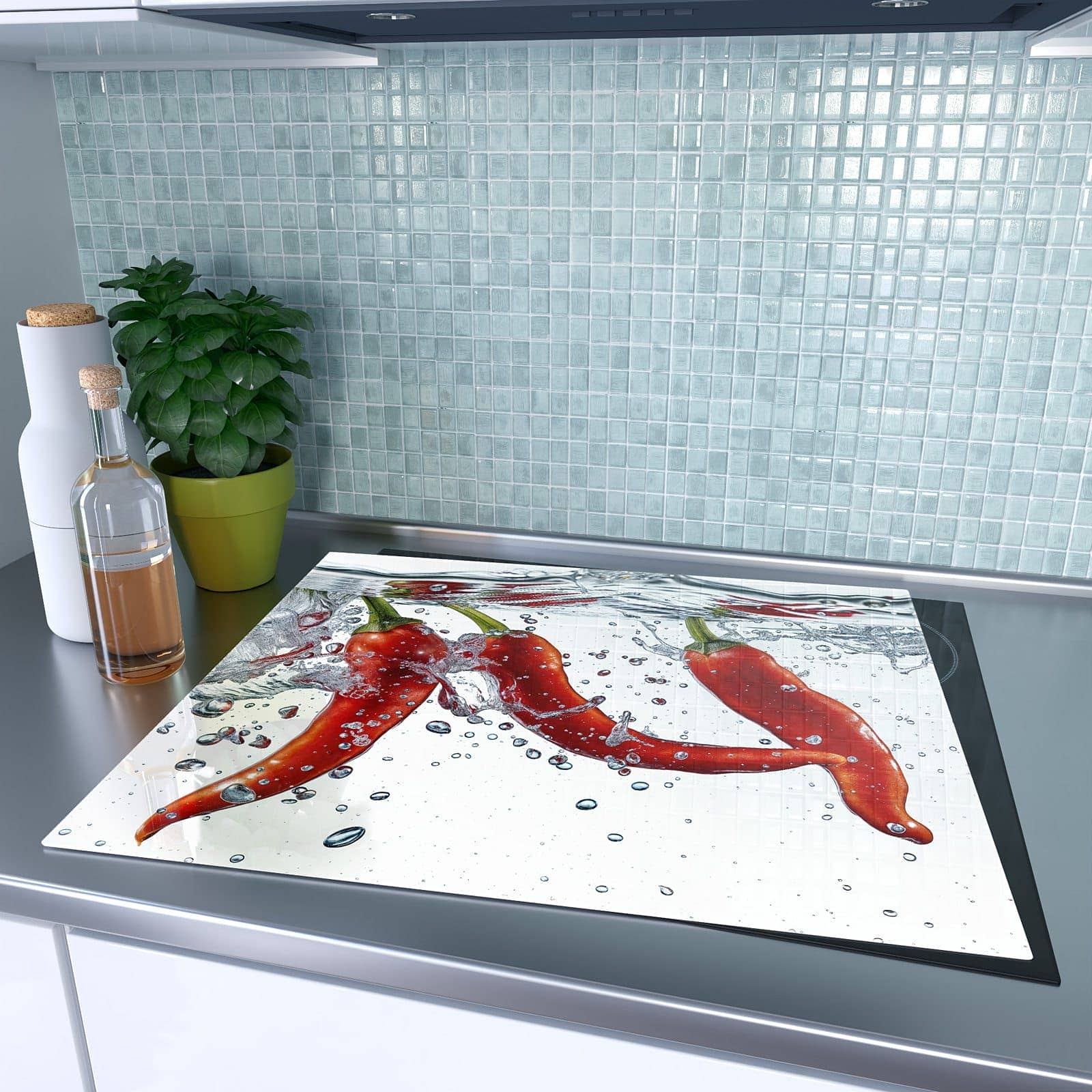 1-teilige Abdeckplatten für Ceranfeld mit Chilis im Wasser-Motiv auf dem Ceranfeld