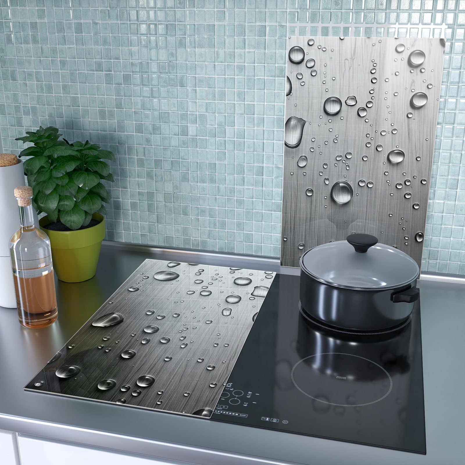 2-teilige Herdabdeckplatte mit Wassertropfen auf Metall-Motiv als Spritzschutz hinter dem Kochfeld