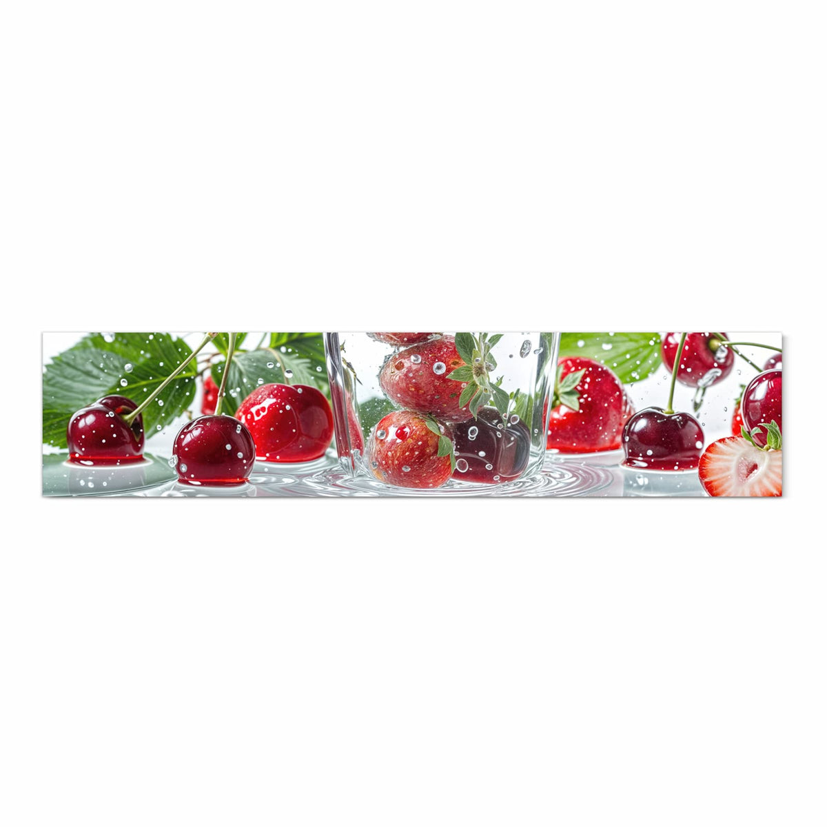 Rutschfester Küchenteppich mit Motiv Erdbeeren und Kirschen in Frontansicht, abwaschbar