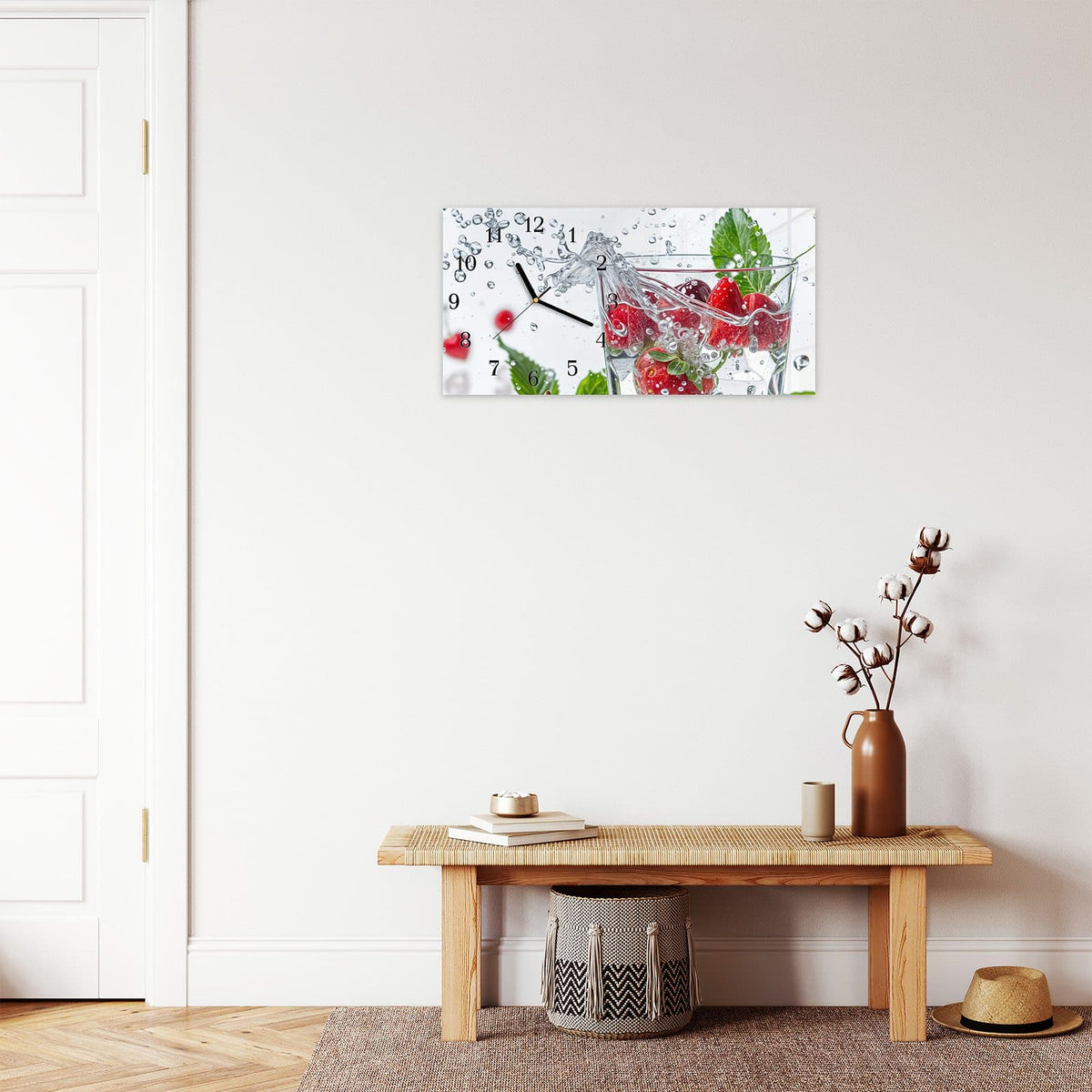 Moderne Wanduhr aus Glas mit Farbtiefe – Wanduhr Erdbeeren und Kirschen aus Glas – Querformat 60 × 30 cm
