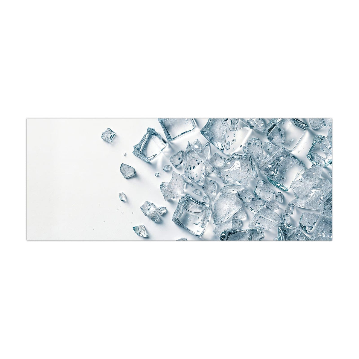 Küchenrückwand aus Glas Verstreute Eiswürfel im Hochformat, Motiv bildfüllend von vorn