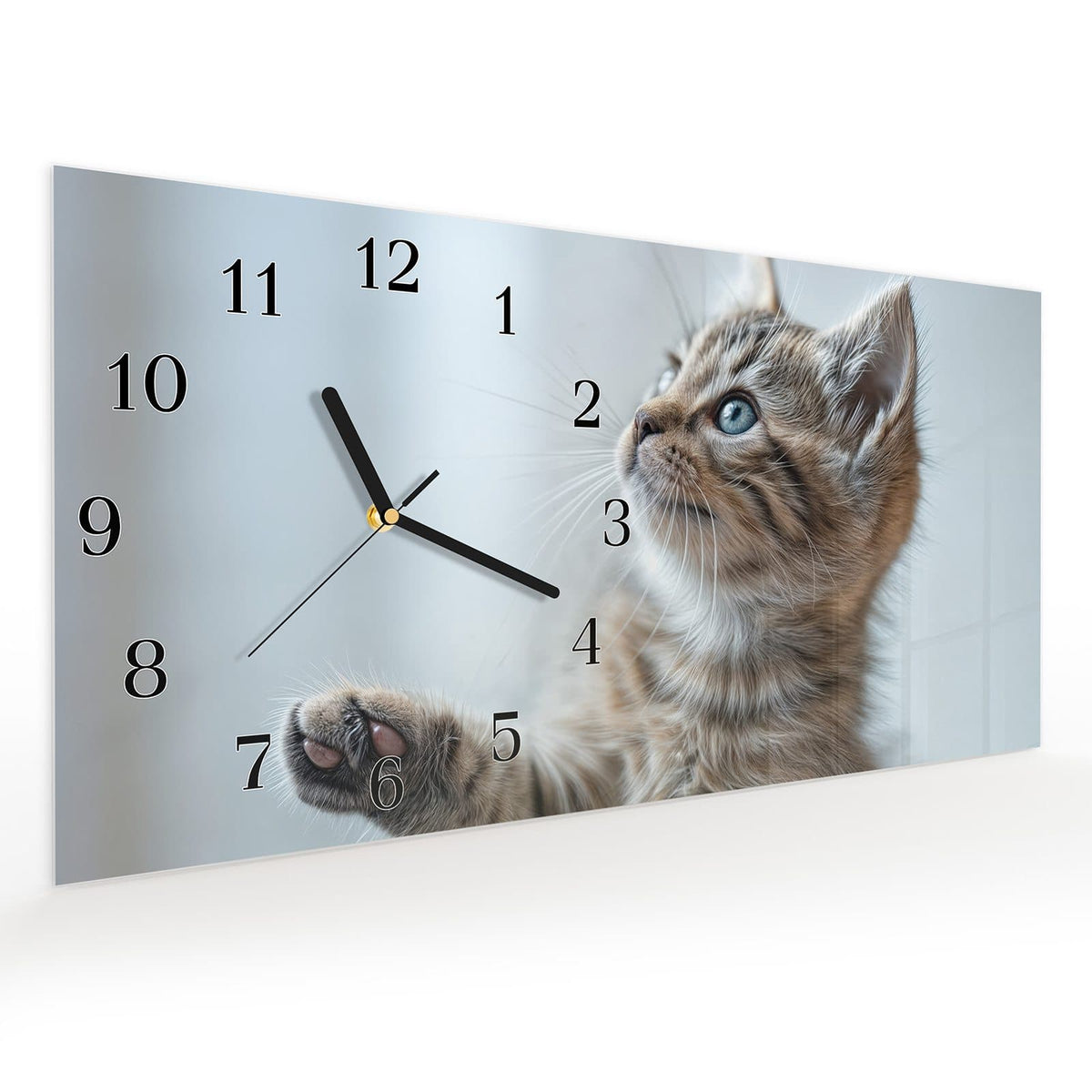 Vormontiert – mit Schwebeeffekt – Wanduhr Getigertes Kätzchen aus Glas – Querformat 60 × 30 cm