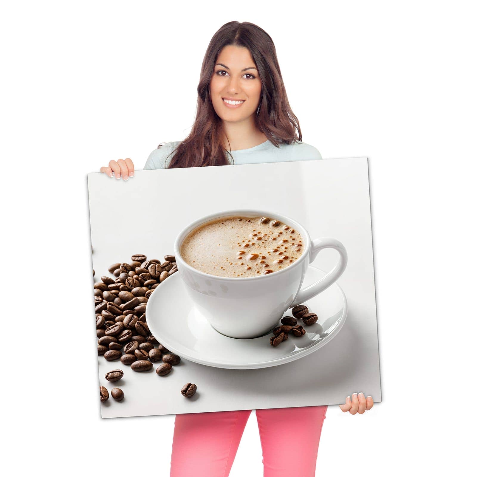 Abdeckplatte für Induktionsherd mit Kaffeetasse und Bohnen-Motiv wird zur Größendarstellung gehalten