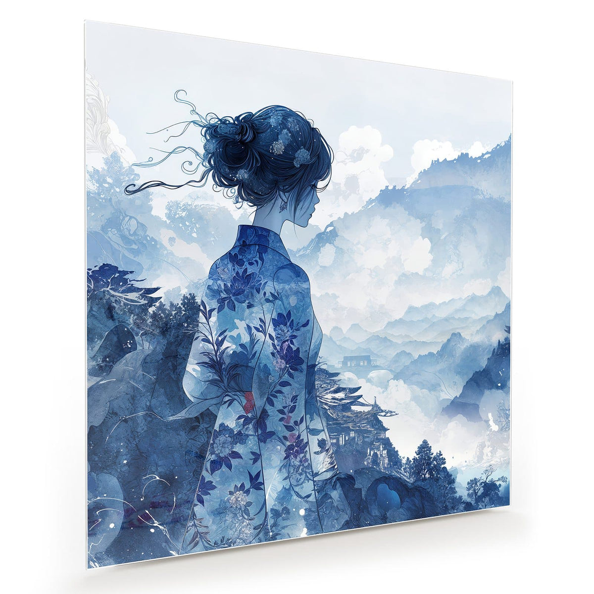 Frau im blau gemusterten Kimono blickt von hinten auf eine nebelige Berglandschaft mit Pagode