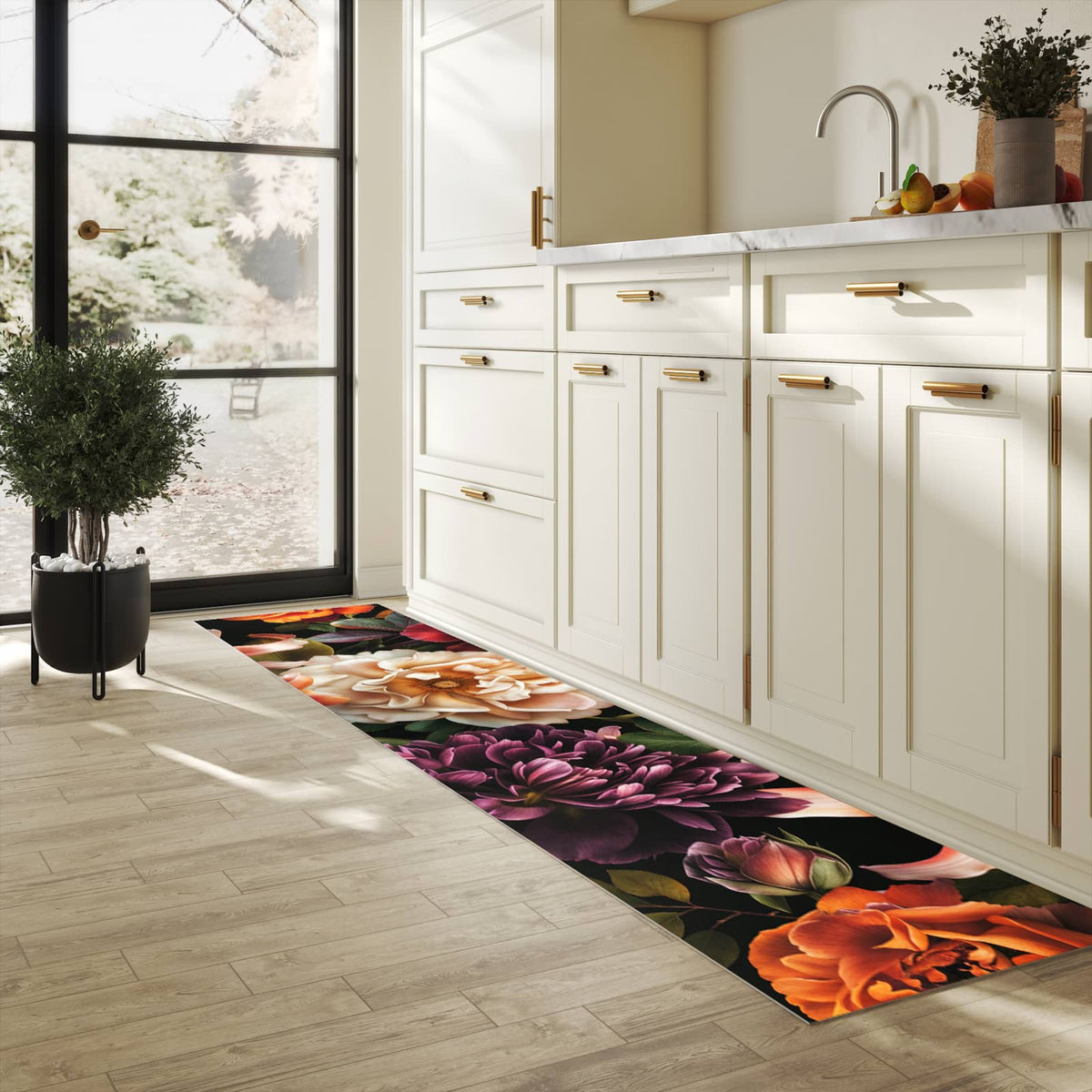 Abriebfester Küchenläufer mit Motiv Blumenpracht in heller Küche