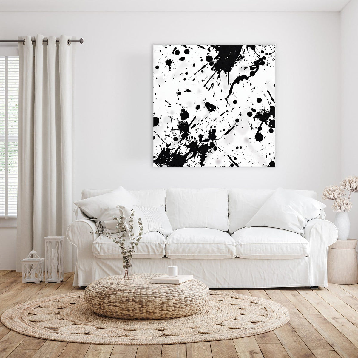 Glasbild Tintenspritzer an der Wand – Schwarze Tintenspritzer und Kleckse auf reinem Weiß, keine Buntfarbe