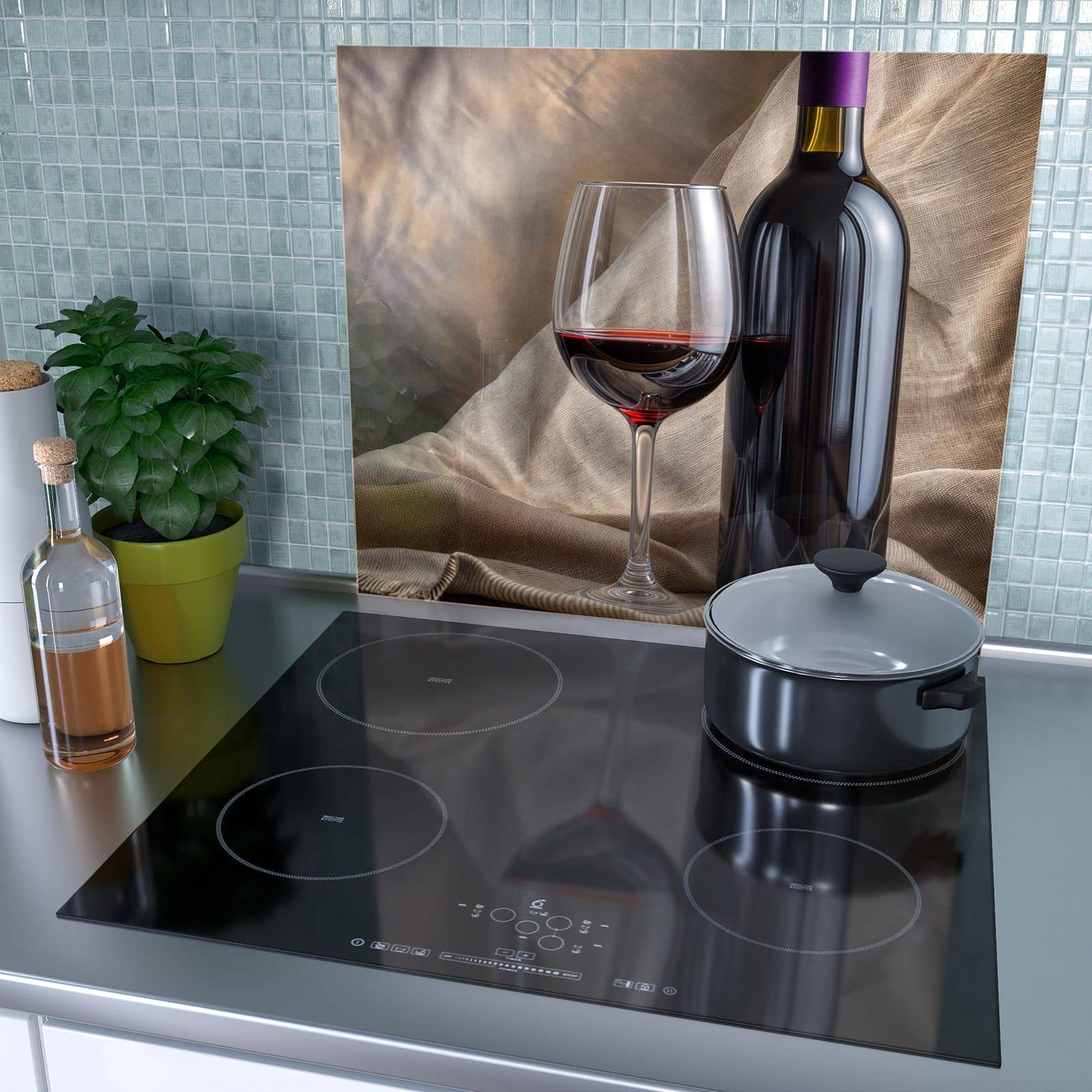 1-teilige Herdabdeckplatte aus Glas mit Wein mit Glas-Motiv als Spritzschutz hinter dem Kochfeld