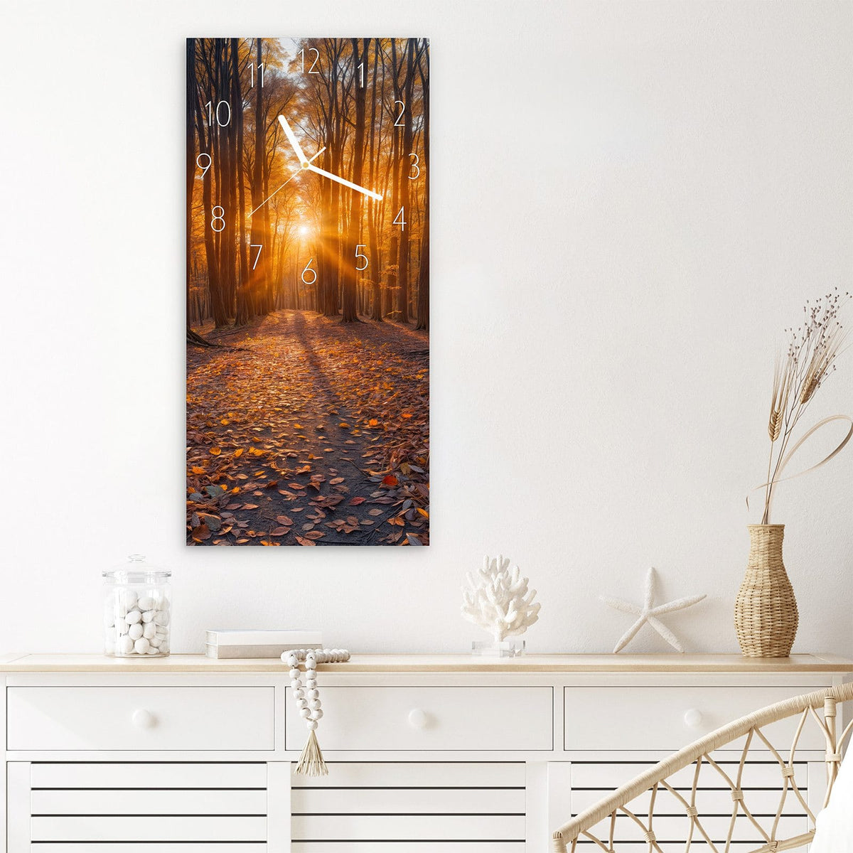 Wanduhr Sonnenuntergang Wald aus Glas – Sonnenlicht über herbstlichem Waldweg