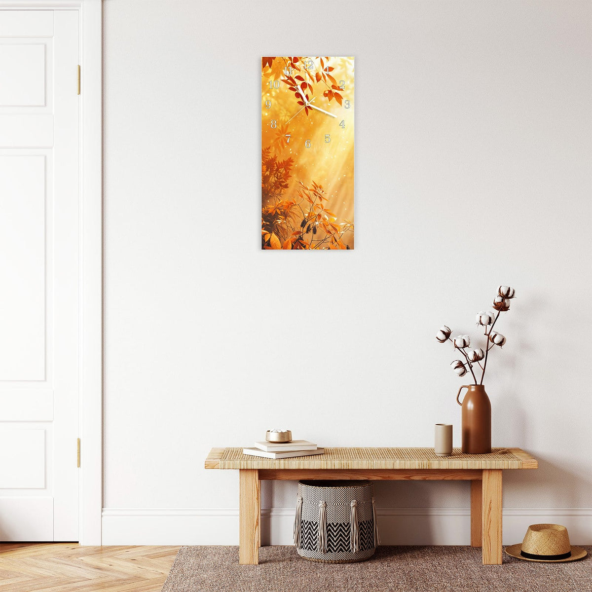 Moderne Wanduhr aus Glas mit Farbtiefe – Wanduhr Herbstlicher Wald aus Glas – Hochformat 30 × 60 cm