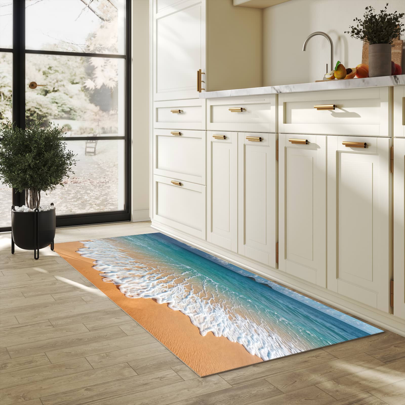 Rutschfester Küchenläufer mit Motiv Wellen am Sandstrand für Trittkomfort in heller Küche