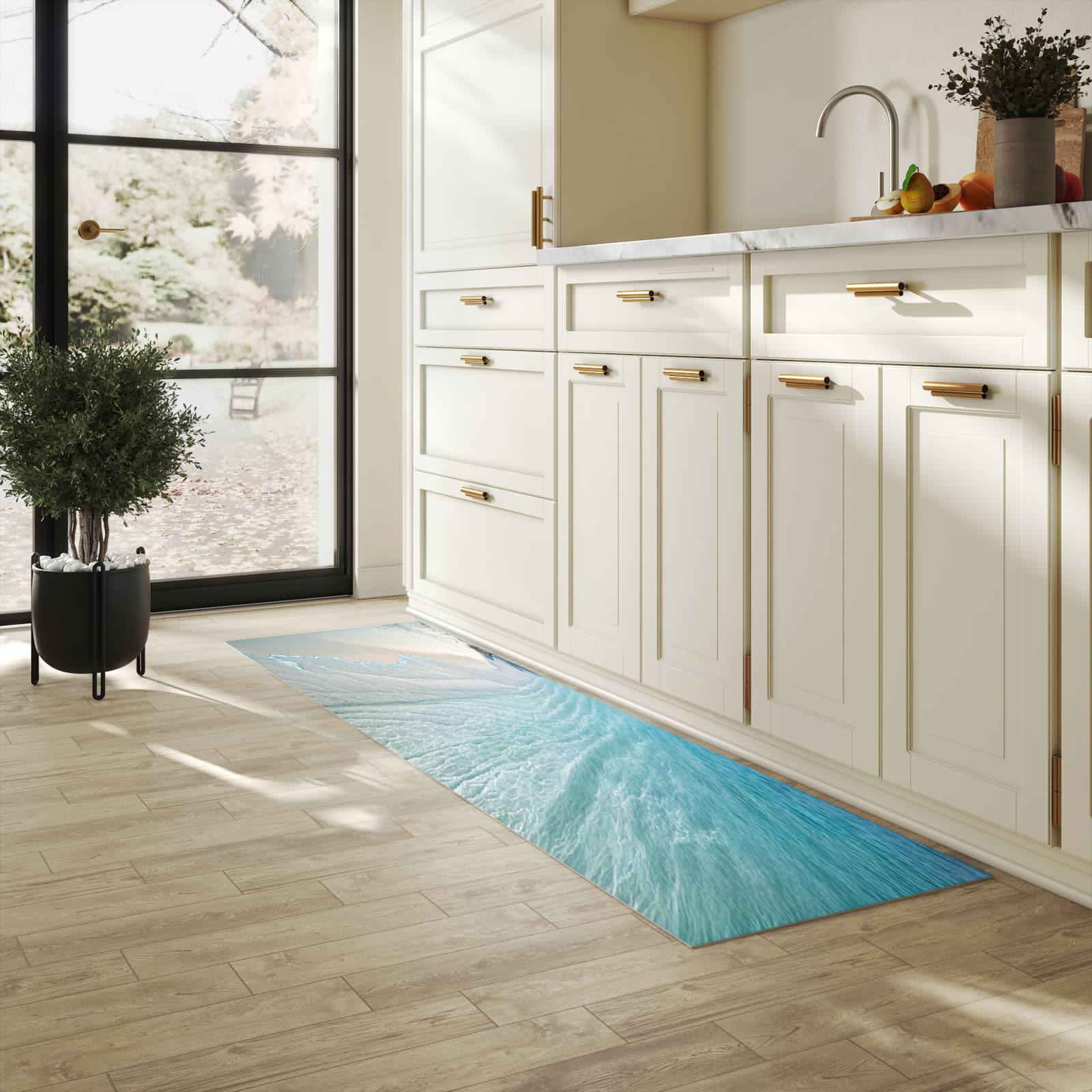 Flacher Läufer mit Motiv Strandurlaub für rutschfesten Halt in heller Küche