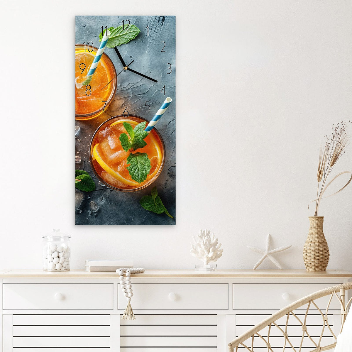 Wanduhr Sommerlicher Drink aus Glas – Drei orange Drinks mit Zitrone