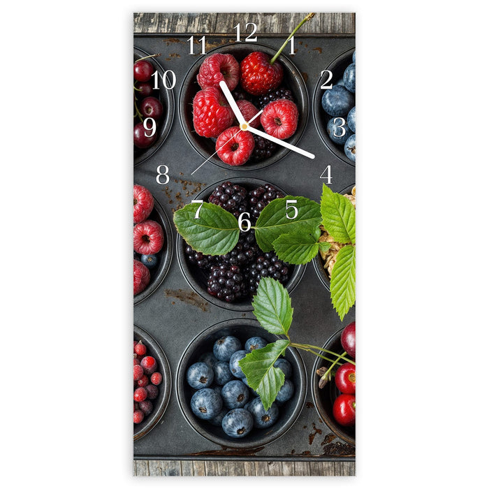 Wanduhr Bunte Beeren aus Glas – Hochformat 30 × 60 cm mit Ziffernblatt Klassisch