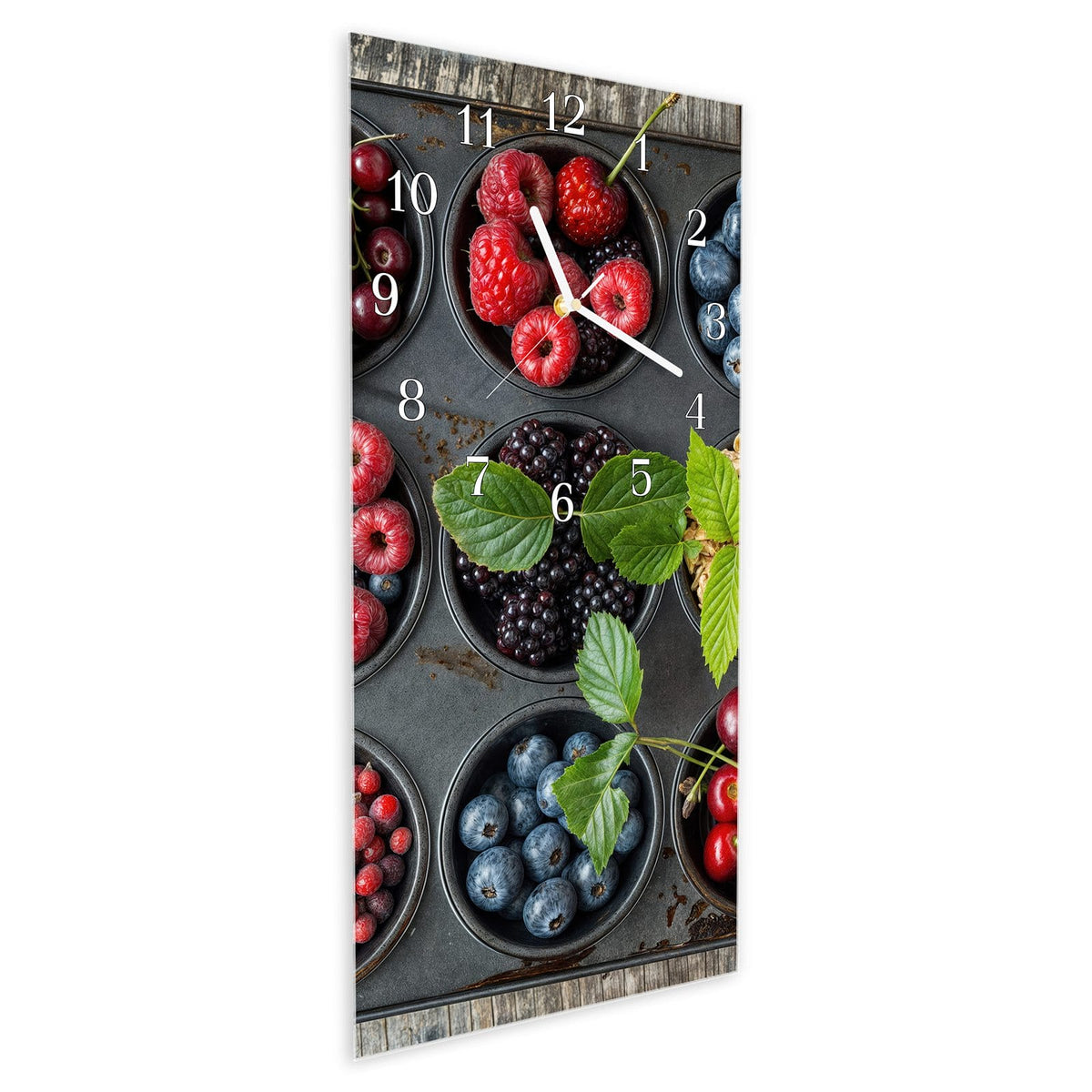Vormontiert – mit Schwebeeffekt – Wanduhr Bunte Beeren aus Glas – Hochformat 30 × 60 cm