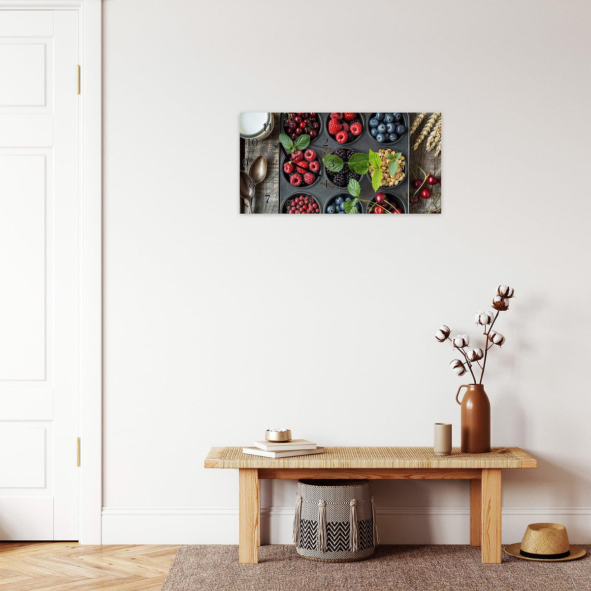 Moderne Wanduhr aus Glas mit Farbtiefe – Wanduhr Bunte Beeren aus Glas – Querformat 60 × 30 cm