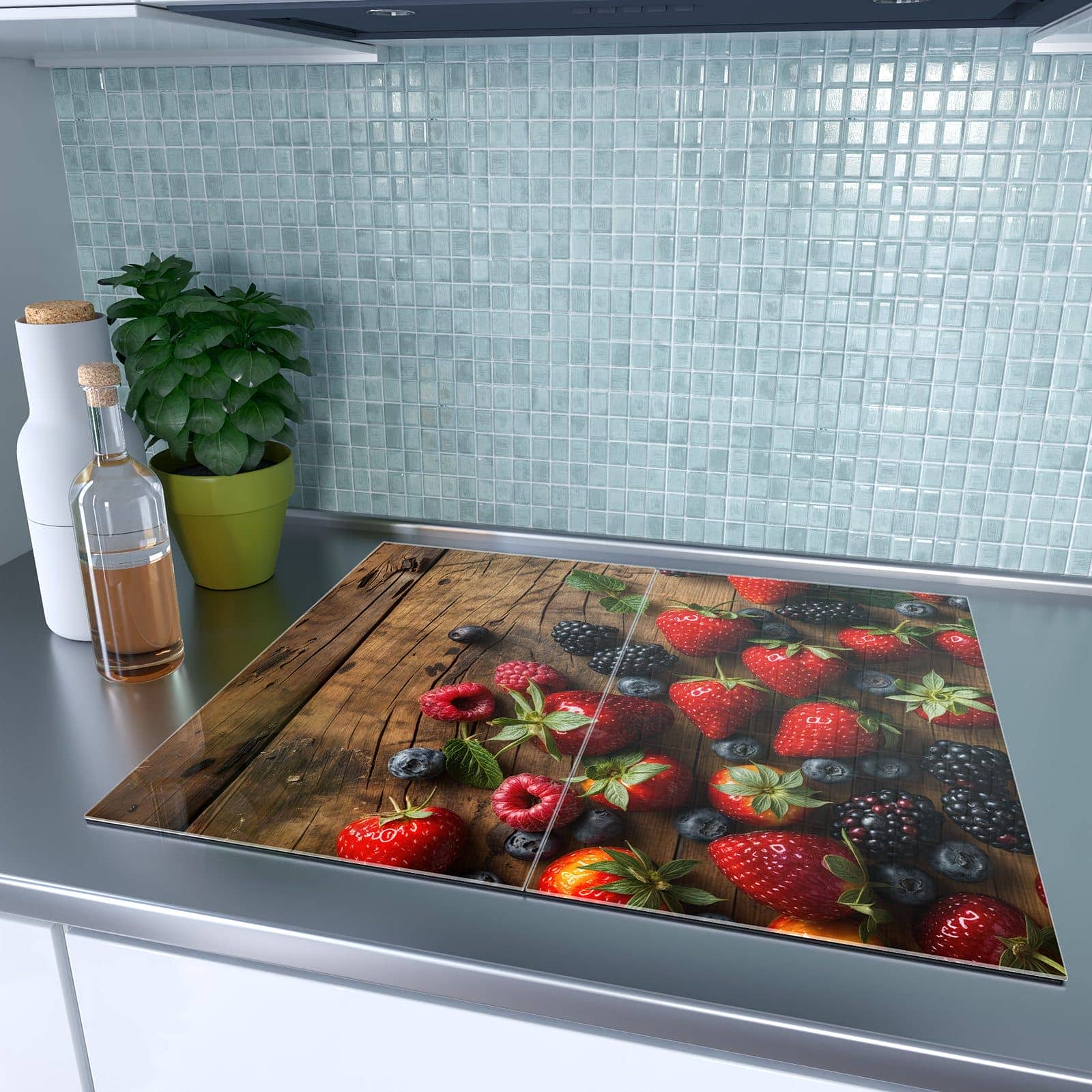 2-teilige Herdabdeckplatte mit Frische Beeren Exquisit-Motiv auf dem Ceranfeld