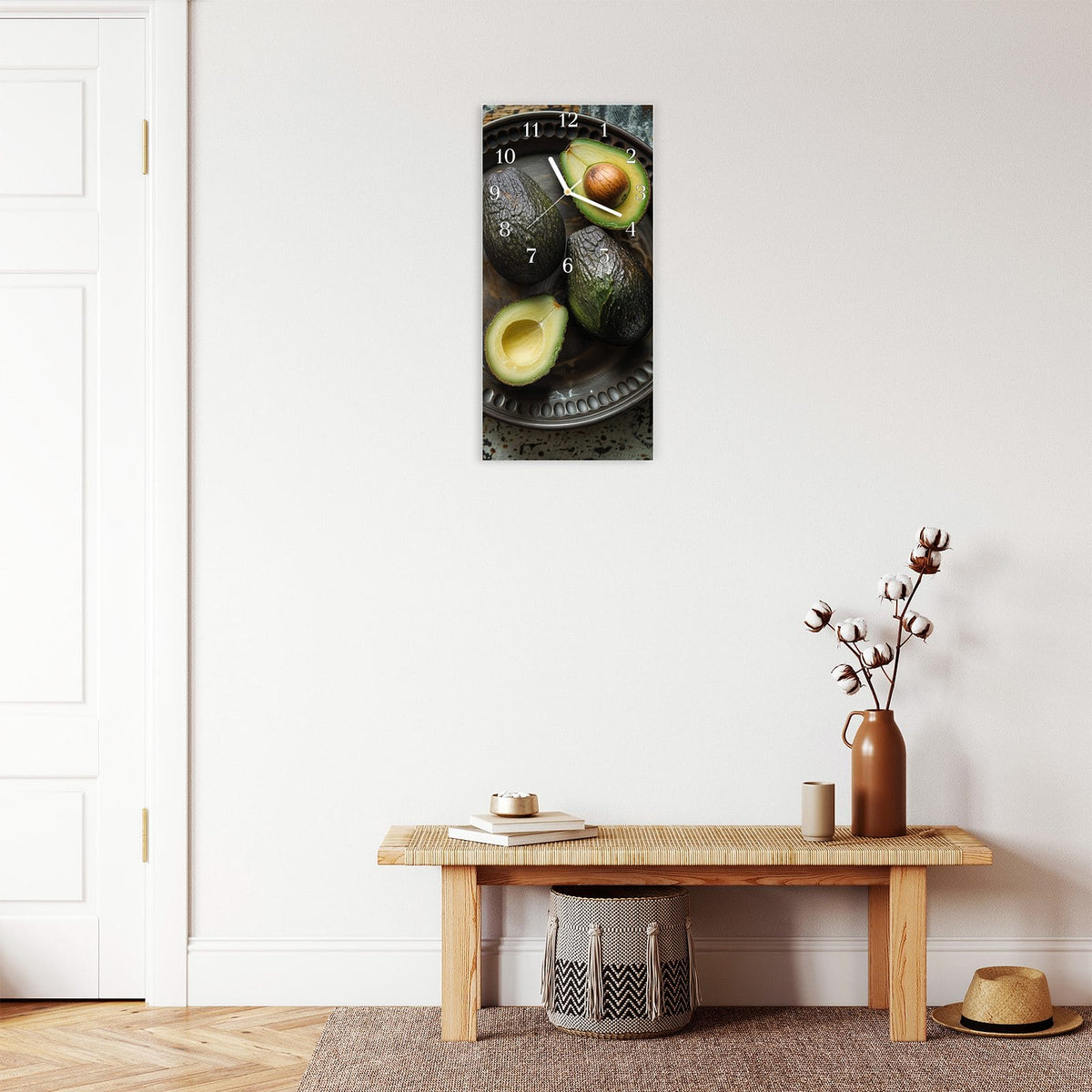 Moderne Wanduhr aus Glas mit Farbtiefe – Wanduhr Avocados Holzteller aus Glas – Hochformat 30 × 60 cm