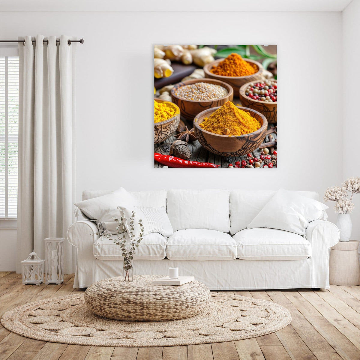 Glasbild Kurkuma und Pfeffer an der Wand – Holzschalen mit Kurkumahaufen, Pfefferkörnern, Saaten und Ingwerknollen